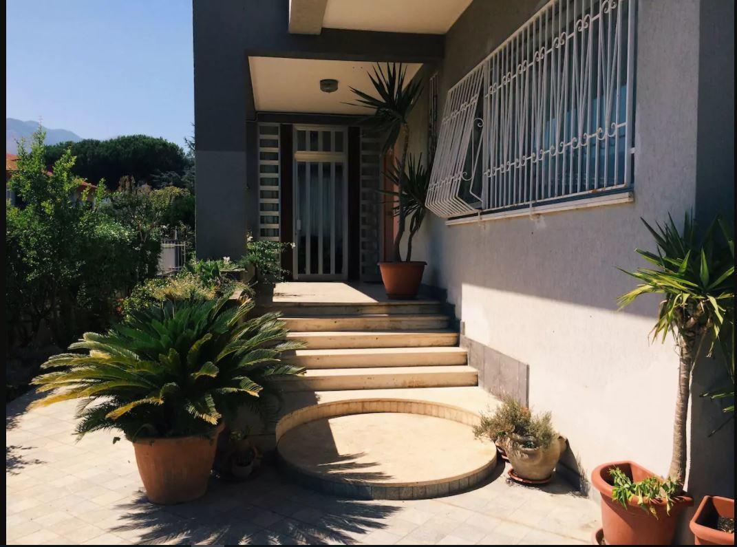 Violet Dreams Hotel Formia Exterior photo